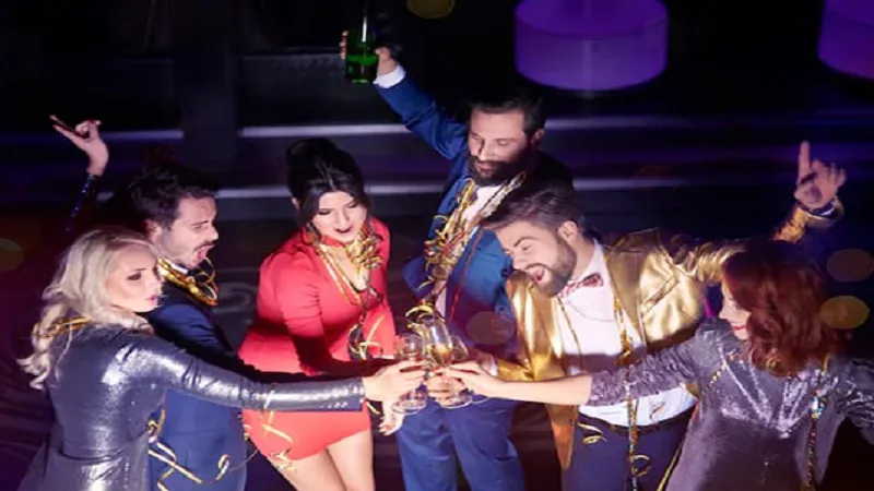 How do I find a girlfriend